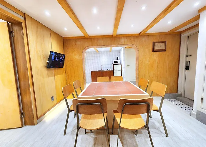 Hongdae 5min,spacious 4br 3ba * 首爾